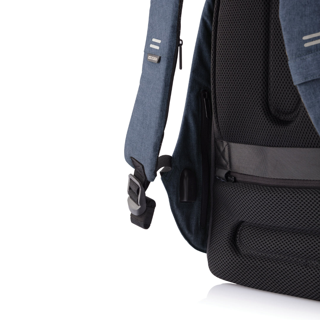 XDDESIGN BOBBY HERO Anti-theft Backpack in rPET material Navy Blue