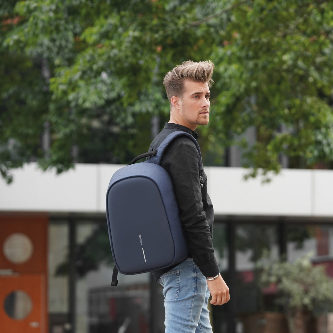 XDDESIGN BOBBY HERO Anti-theft Backpack in rPET material Navy Blue
