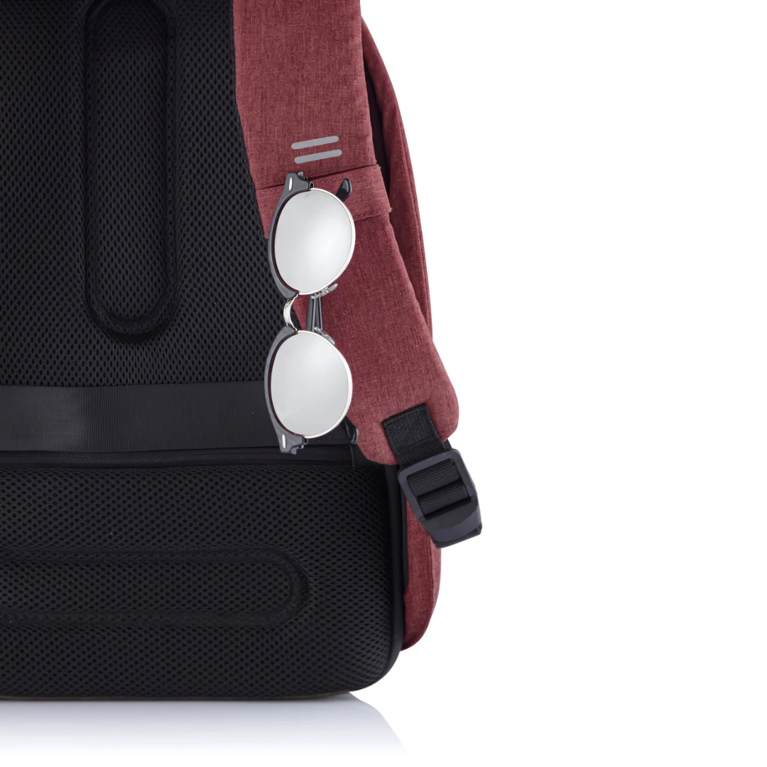 XDDESIGN BOBBY HERO Anti-theft Backpack in rPET material Red