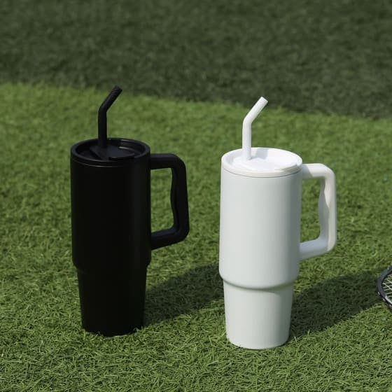 BERN - Recycled Stainless Steel Tumbler with Reusable Straw - Black