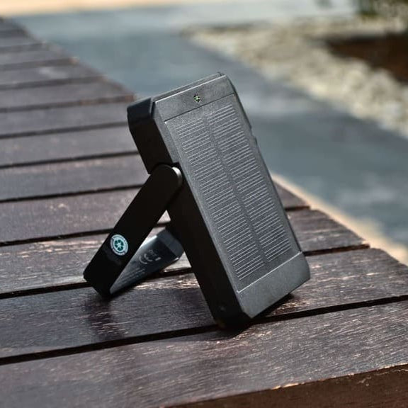 FREIBURG - @memorii RCS Recycled Solar Magnetic Powerbank