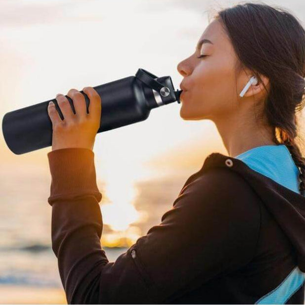 CERVO - Hans Larsen Vacuum Stainless Steel Bottle with Sports Lid - 1L - Black